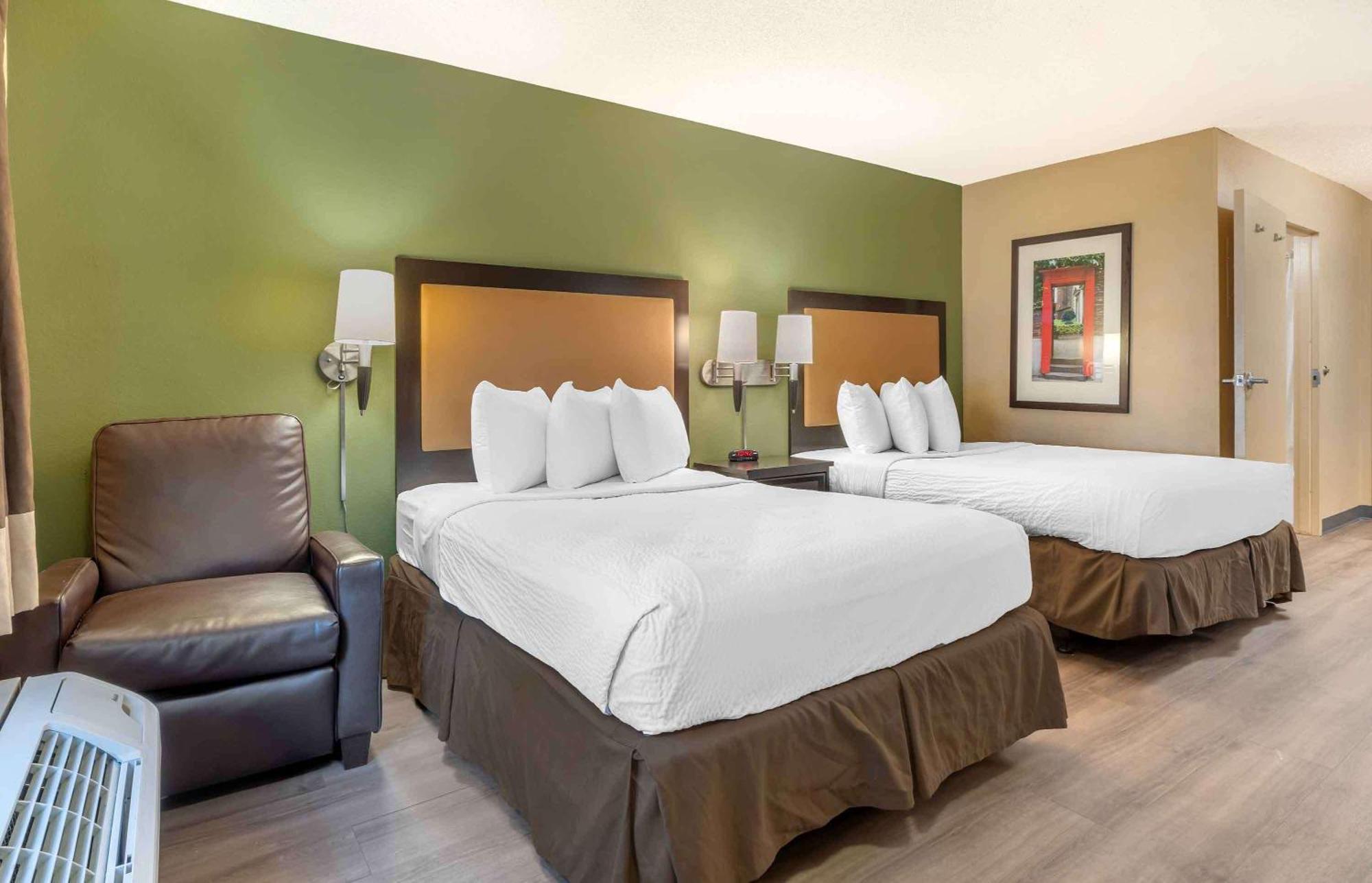 เอ็กซ์เทนด์ สเตย์ อเมริกา โอ๊กแลนด์-เอเมอรีวิลล์ Hotel ภายนอก รูปภาพ