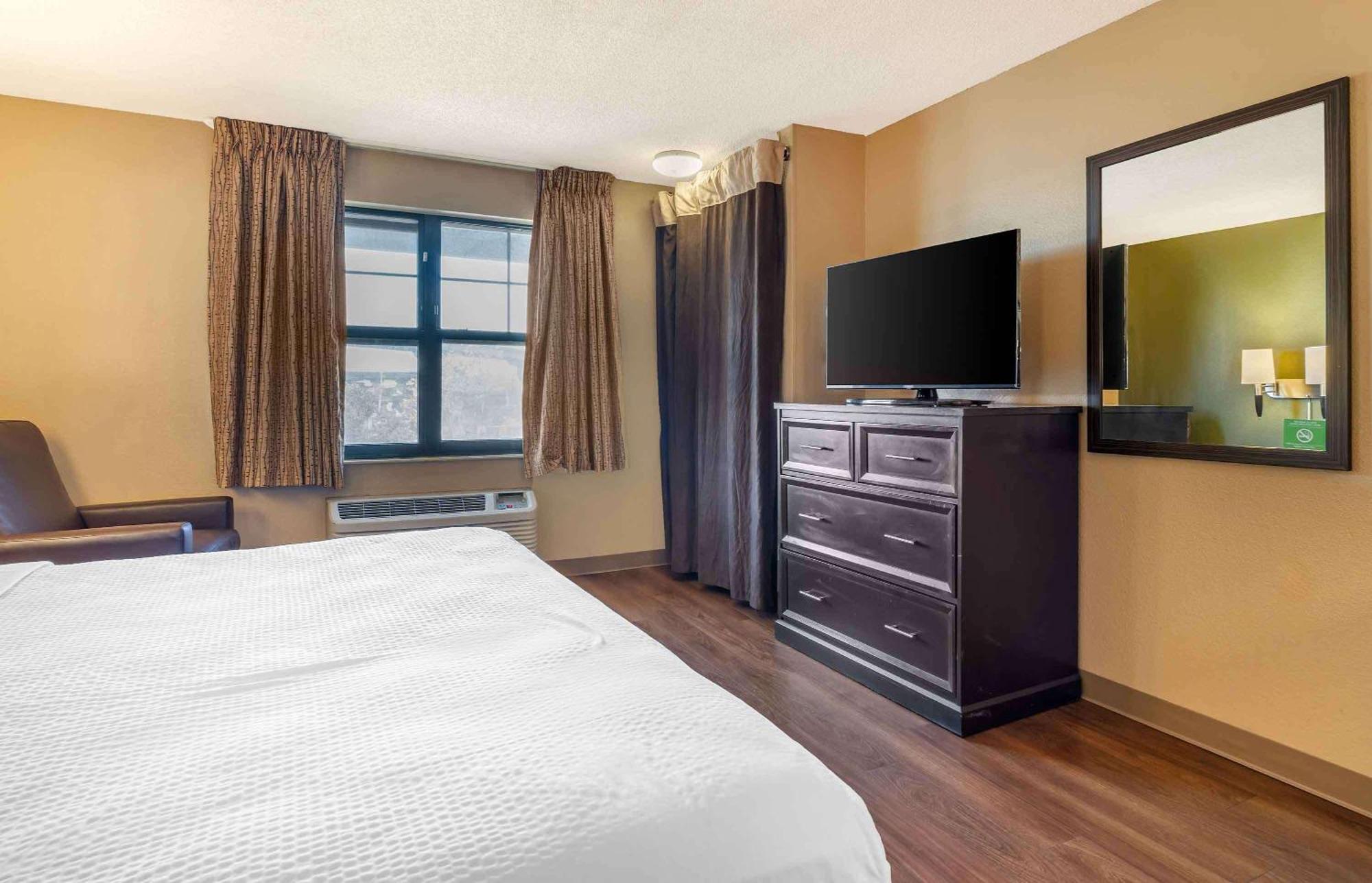 เอ็กซ์เทนด์ สเตย์ อเมริกา โอ๊กแลนด์-เอเมอรีวิลล์ Hotel ภายนอก รูปภาพ