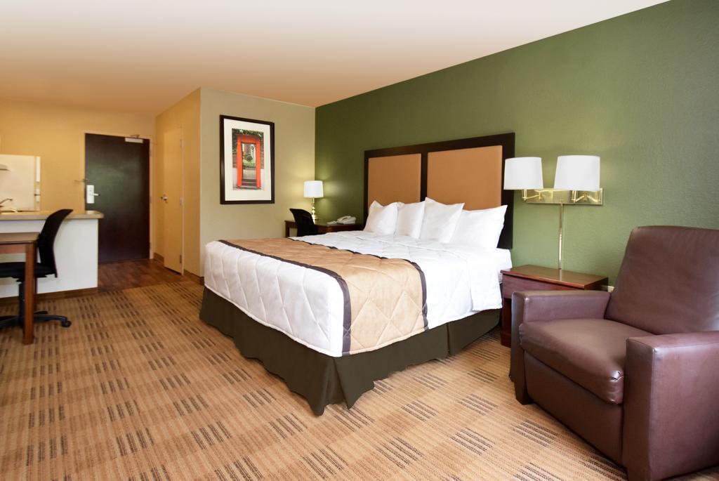 เอ็กซ์เทนด์ สเตย์ อเมริกา โอ๊กแลนด์-เอเมอรีวิลล์ Hotel ภายนอก รูปภาพ