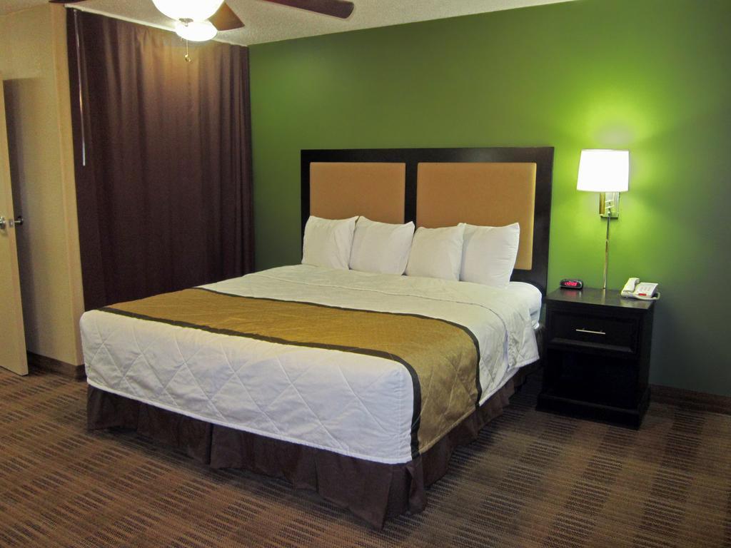 เอ็กซ์เทนด์ สเตย์ อเมริกา โอ๊กแลนด์-เอเมอรีวิลล์ Hotel ภายนอก รูปภาพ